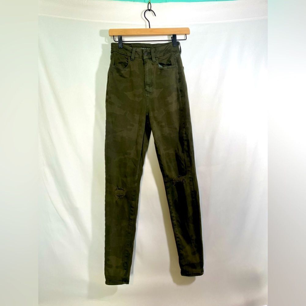 American Eagle Super Stretch Army print Jeans size 2
